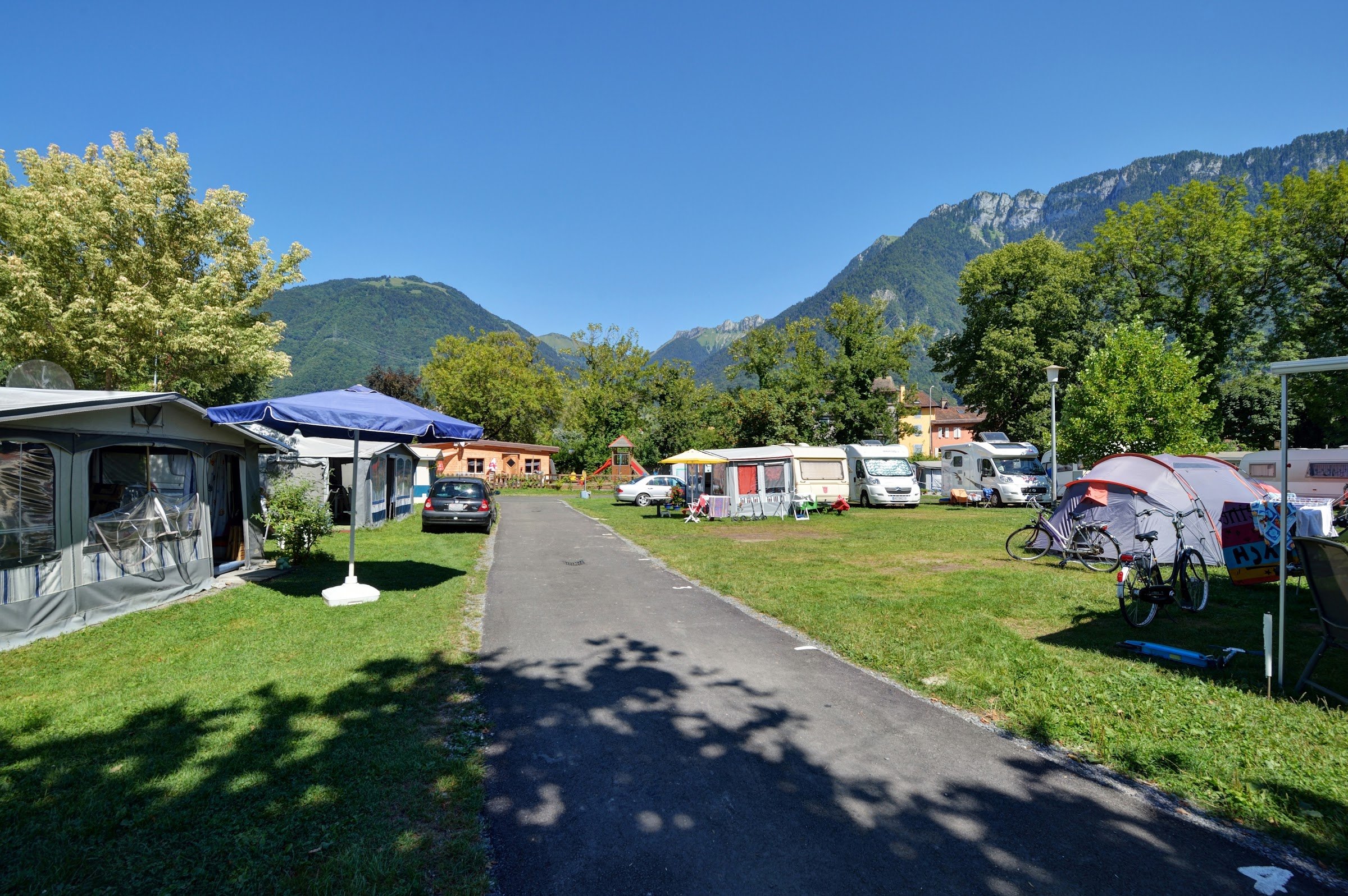 Camping Les Horizons Bleus (Villeneuve, Lac Léman)